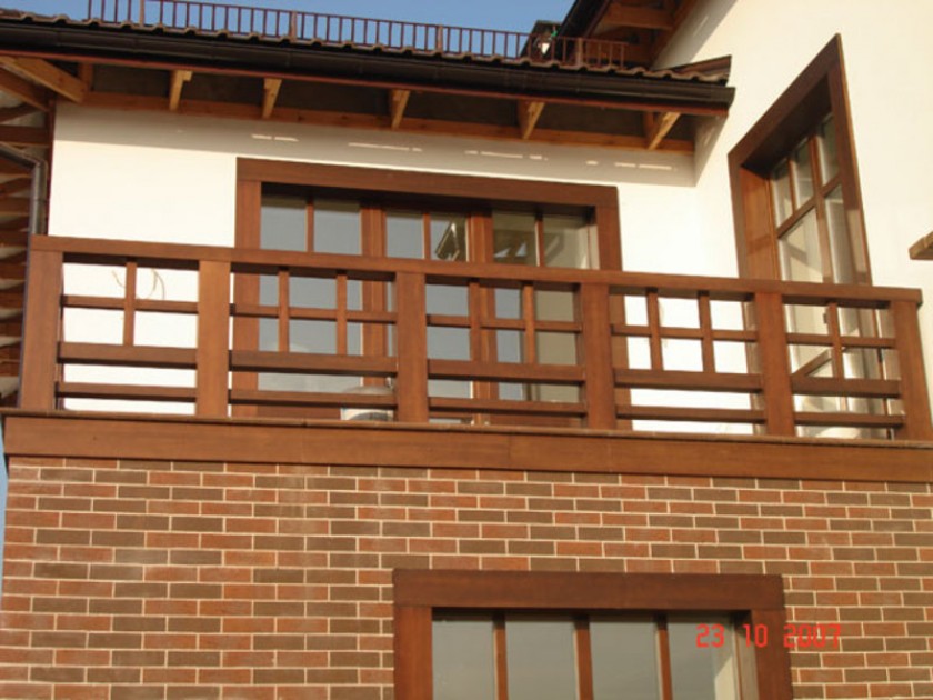 Частный дом с балконом: преимущества и недостатки