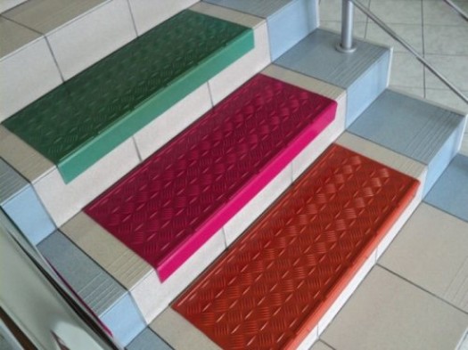 Обработка керамической плитки против скольжения