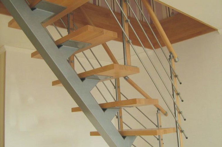 Типы металлических лестниц