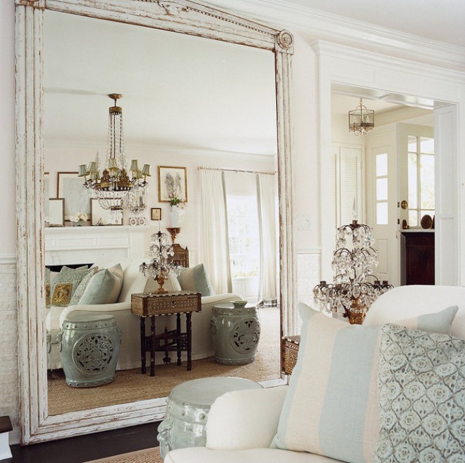 Дизайн интерьера маленькой комнаты: зеркала как способ расширить пространство