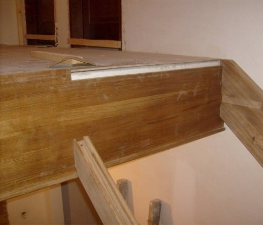 Деревянная лестница на второй этаж своими руками