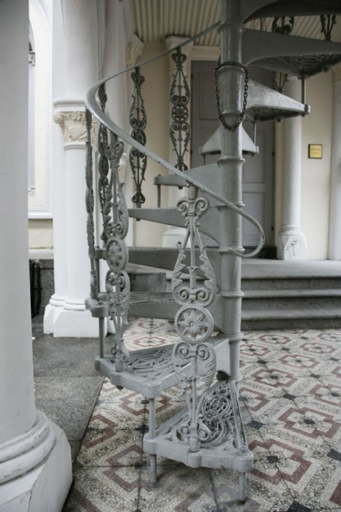 Монолитные чердачные лестницы