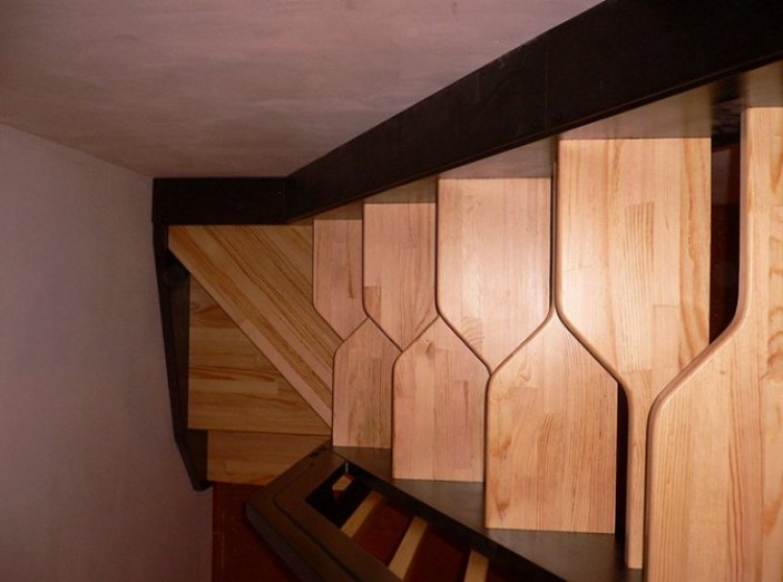 Деревянные детали лестницы “гусиный шаг”
