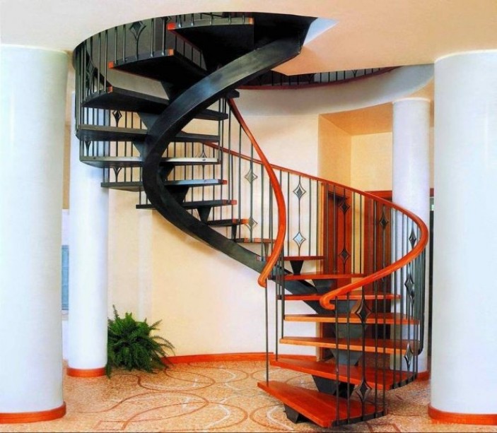 Как рассчитать лестницу на второй этаж в частном доме