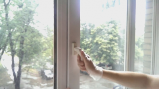 Что делать, если заклинило пластиковое окно, оснащенное фурнитурой Maco