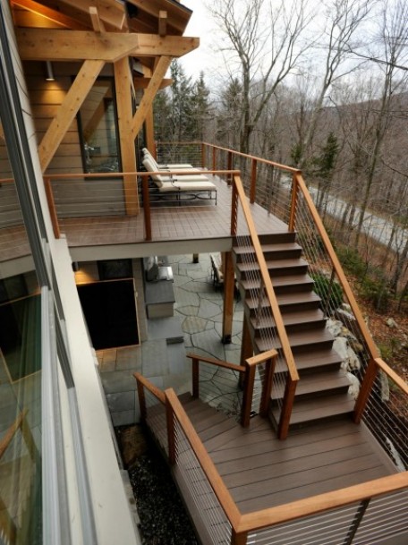Как изготавливают деревянные лестницы