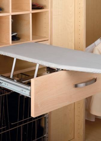 Как выбрать шкаф-пенал в прихожую - особенности такой модели и ее размещения
