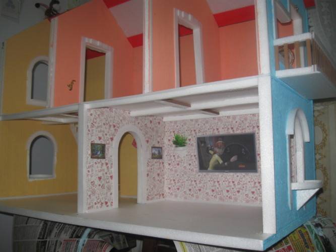 Кукольный домик своими руками для дочки за 1300 рублей                                            20 фото