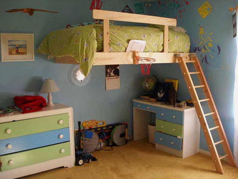 Детские кровати для мальчиков с фото выбор виды и размещение