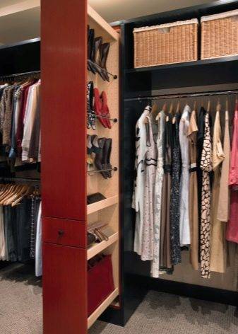 Узкая гардеробная: преимущества, идеи обустройства и фото